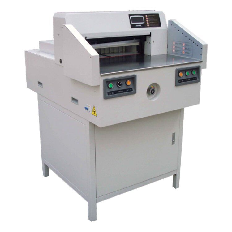 LAMİESS BW - 520 H ELEKTRİKLİ GİYOTİN